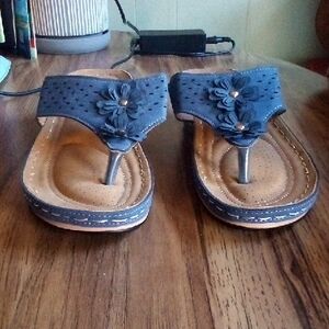 Women's Black Floral Sandals